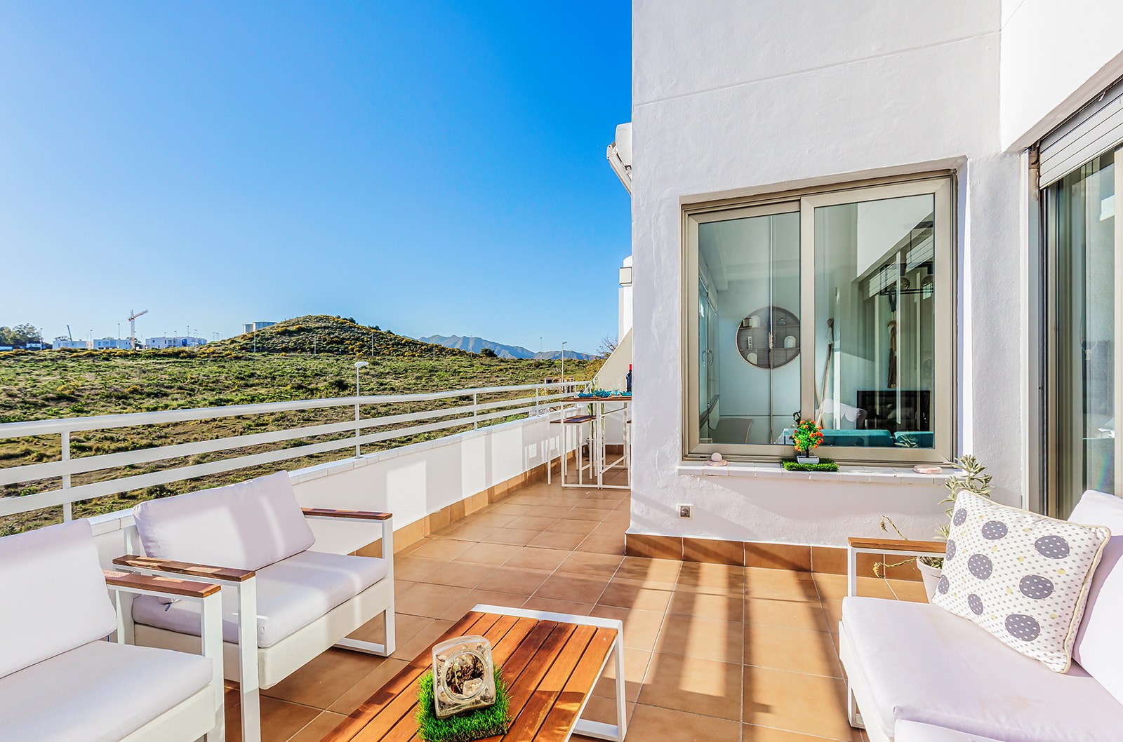 Terraza de dúplex en Cala de Mijas — fotografía inmobiliaria